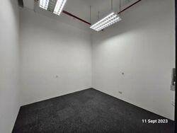 A'posh Bizhub (D27), Factory #541637501